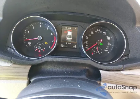 2018 Volkswagen Passat 2.0T Se z USA, uszkodzony, nr VIN 1VWBA7A3XJC034418